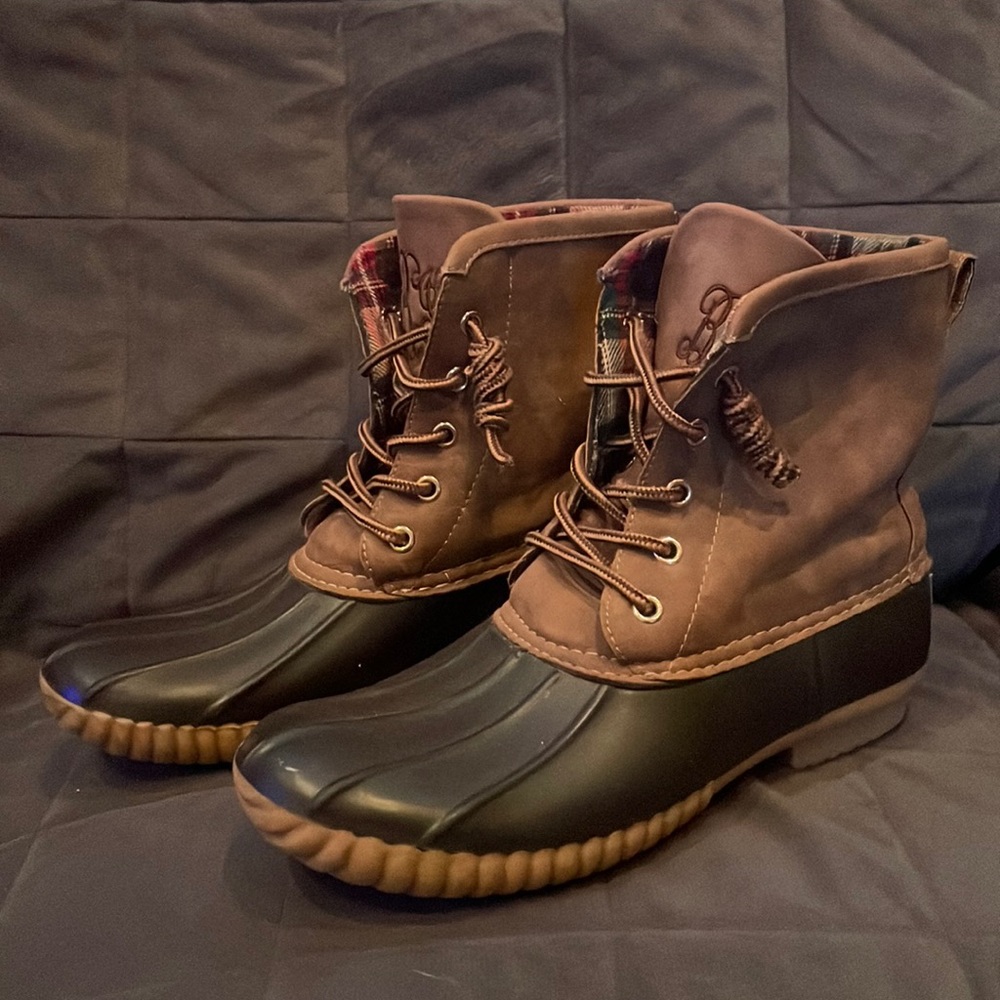 Marley Lilly duck boots sz 9 NICE!